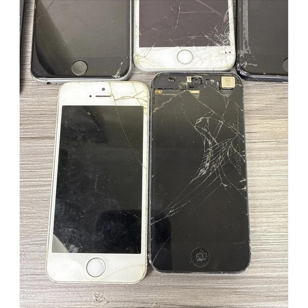 Lot Of‎ 17 Genuine iPhones For Parts From iPhone 5 And Up